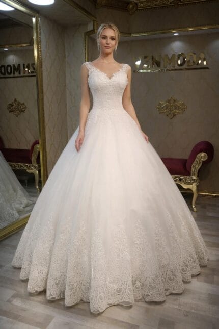 Asya-gelinlik-a-kesim-v-yaka-dantelli