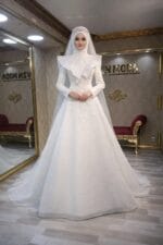 Buket-tesettur-gelinlik-helen-v-yakali