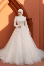 Zerafet işlemeli tesettür helen gelinlik - VznModa Zerafet-islemeli-tesettur-helen-gelinlik