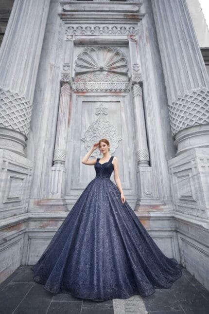 Cemre-nisan-abiye-elbise-lacivert-a-kesim-payetli