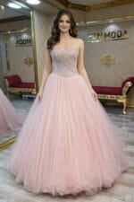 Ceyda-pembe-tasli-nisan-abiye-elbise-prenses-straplez