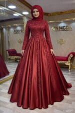 Ebrar-bordo-tesettur-helen-nisan-kina-abiye-elbise-dantelli