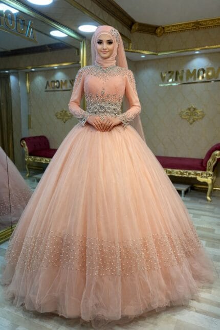 Yaren-tesettur-islemeli-prenses-nisan-abiye-elbise