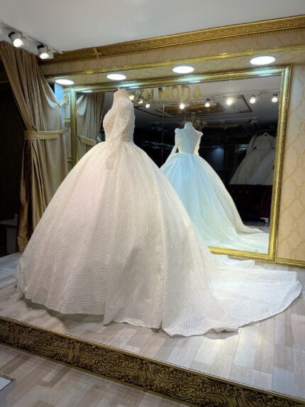 sueda-prenses-gelinlik-kollu-kabarık-kare-yaka