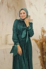 yelda-zümrüt-yeşili-tesettür-payet-abiye-elbise