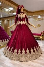 Sultan-Tesettur-Kinaik-Bordo-Kadife-A-kesim-Tarlatanli-gold-dantel