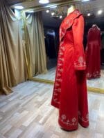 Vera-kirmizi-beyaz-saten-tasli-kaftan-abiye-elbise
